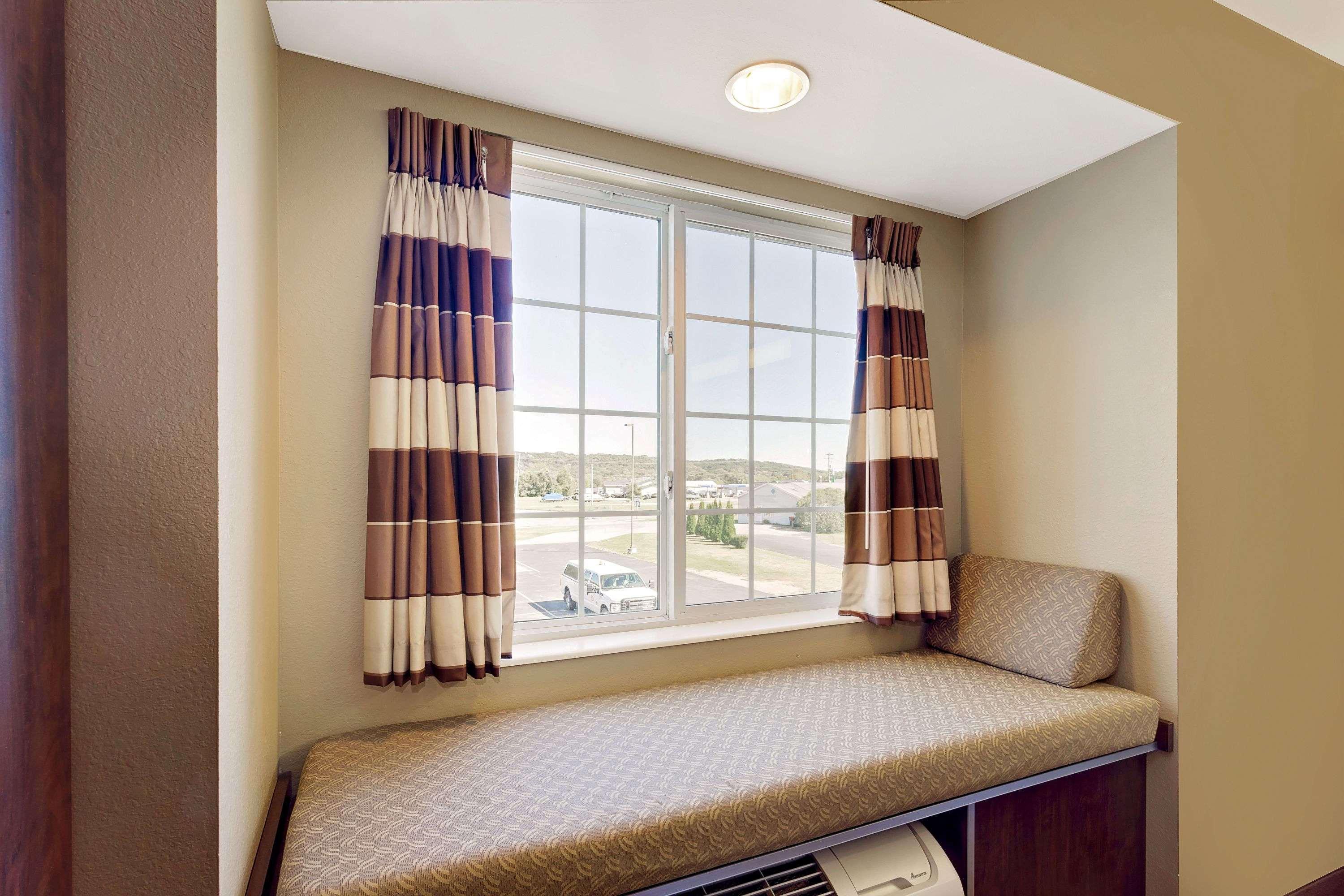 Microtel Inn & Suites By Wyndham Prairie Du Chien Εξωτερικό φωτογραφία